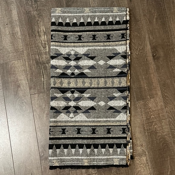 SOLD - Aztec Wool Blanket - Picture 3 of 3